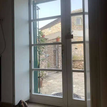 בית נופש Il Castello Di Alle Cinque Terre *