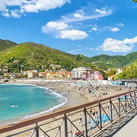 Il Castello Di Alle Cinque Terre קורבארה
